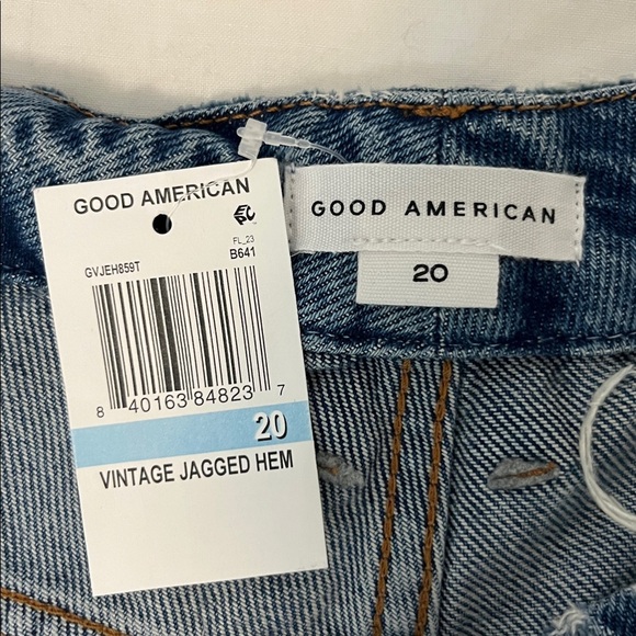 Good American Good Vintage Jagged Hem Jeans - Picture 12 of 16